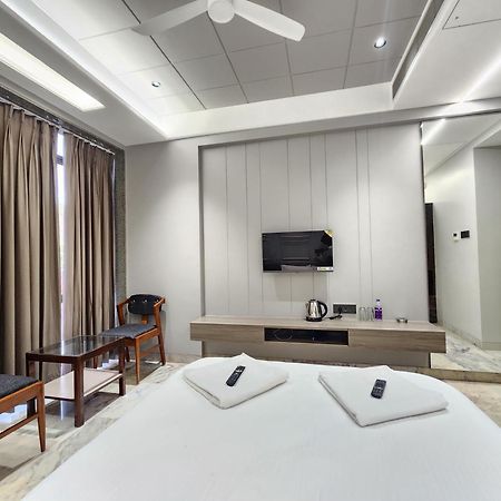Hotel Statusinn, Ichalkaranji エクステリア 写真