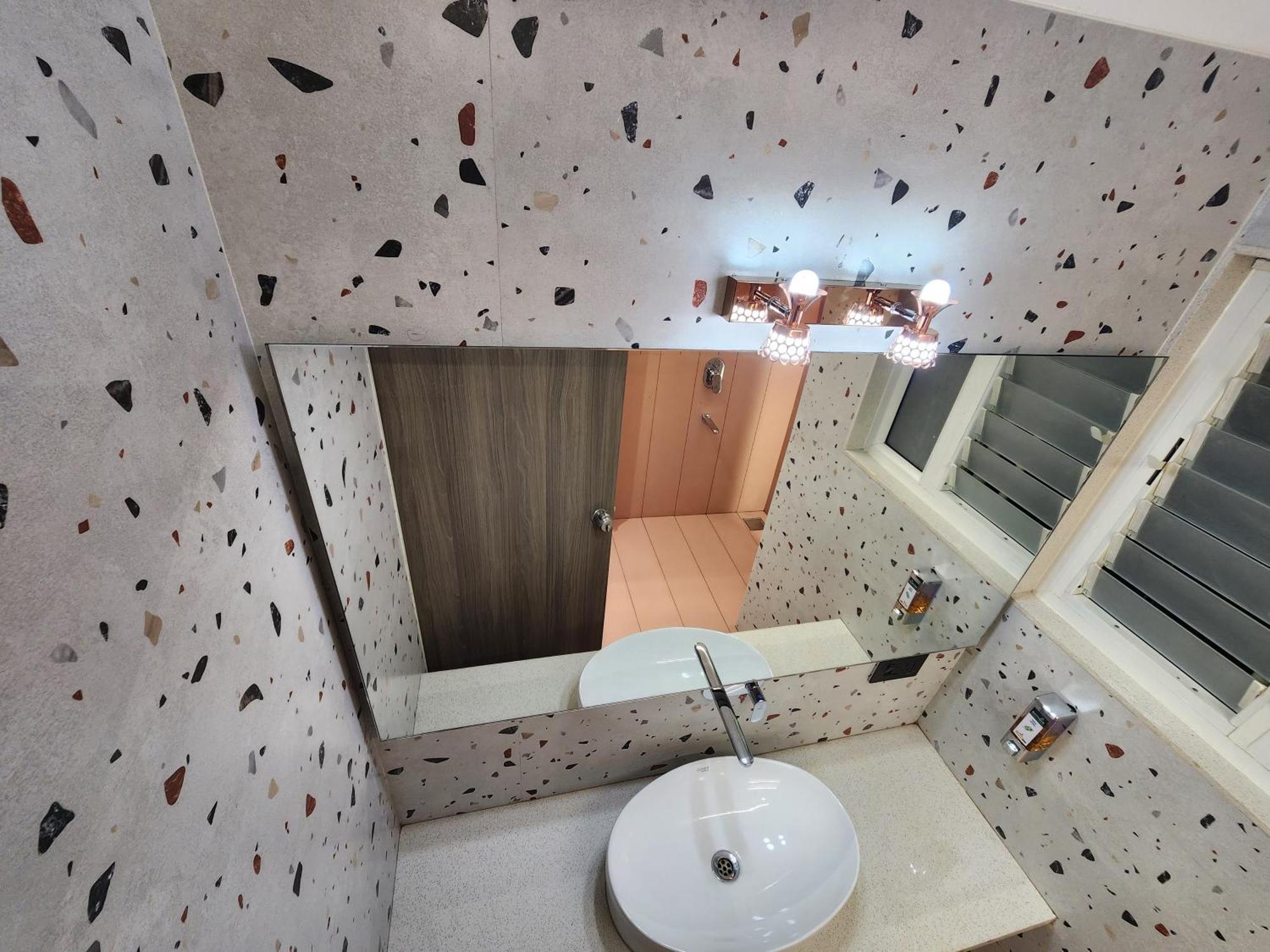 Hotel Statusinn, Ichalkaranji エクステリア 写真