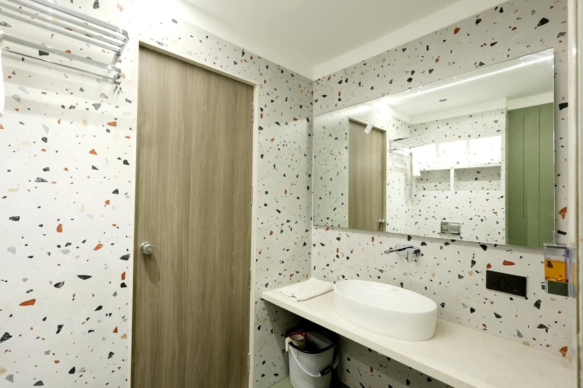 Hotel Statusinn, Ichalkaranji エクステリア 写真
