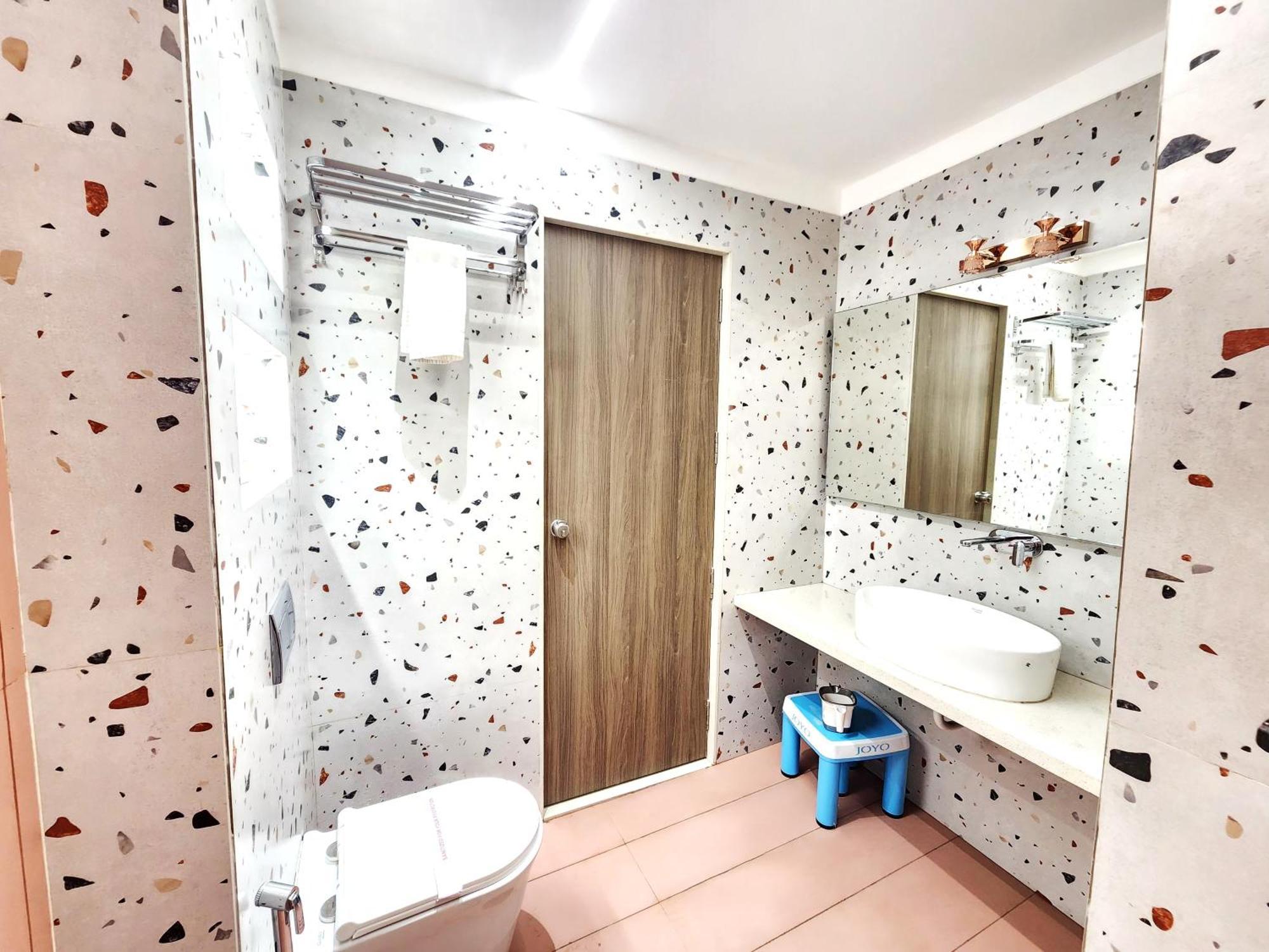 Hotel Statusinn, Ichalkaranji エクステリア 写真